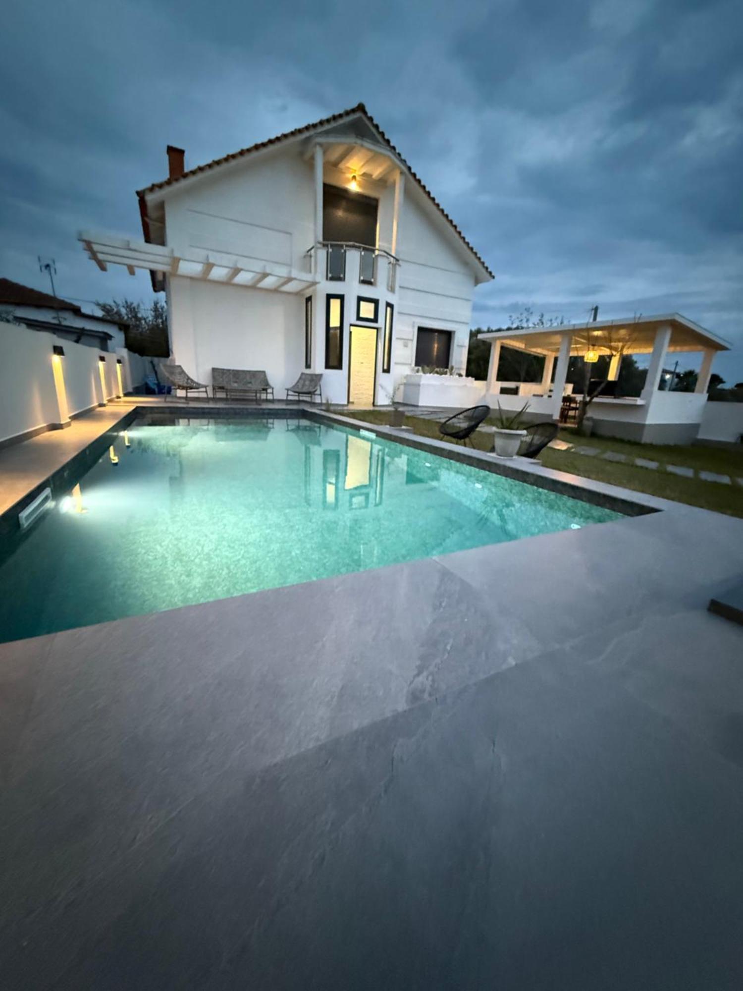 Villa Sunset Albatross Nea Poteidaia Exterior photo